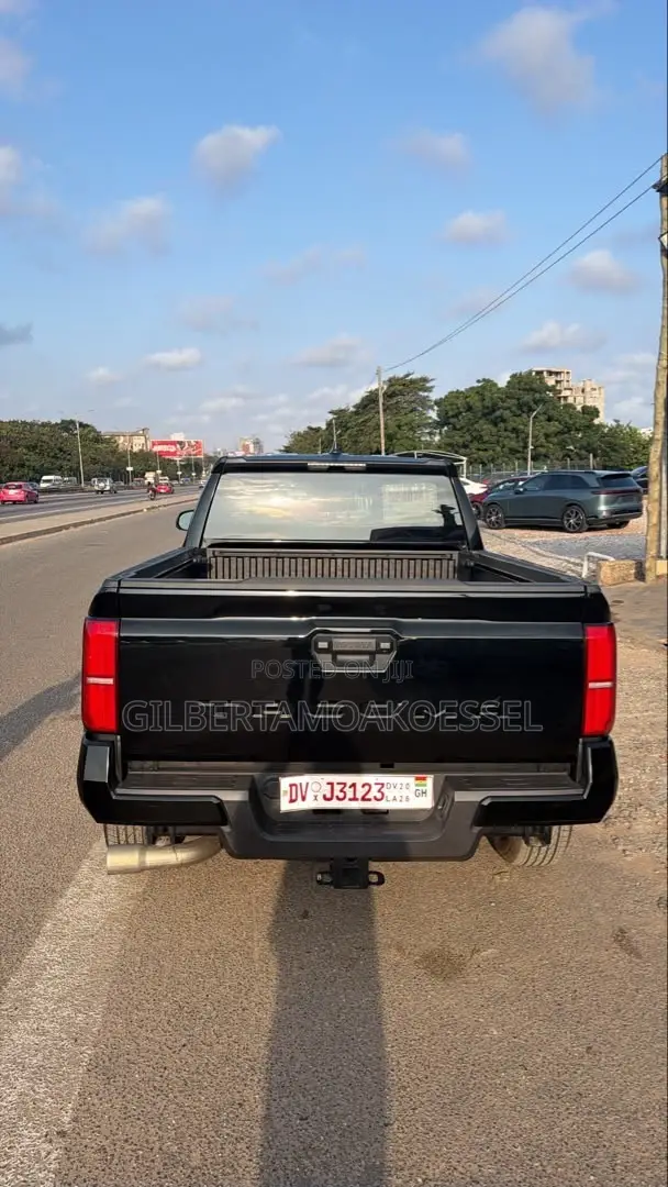 Toyota Tacoma 2025 Black