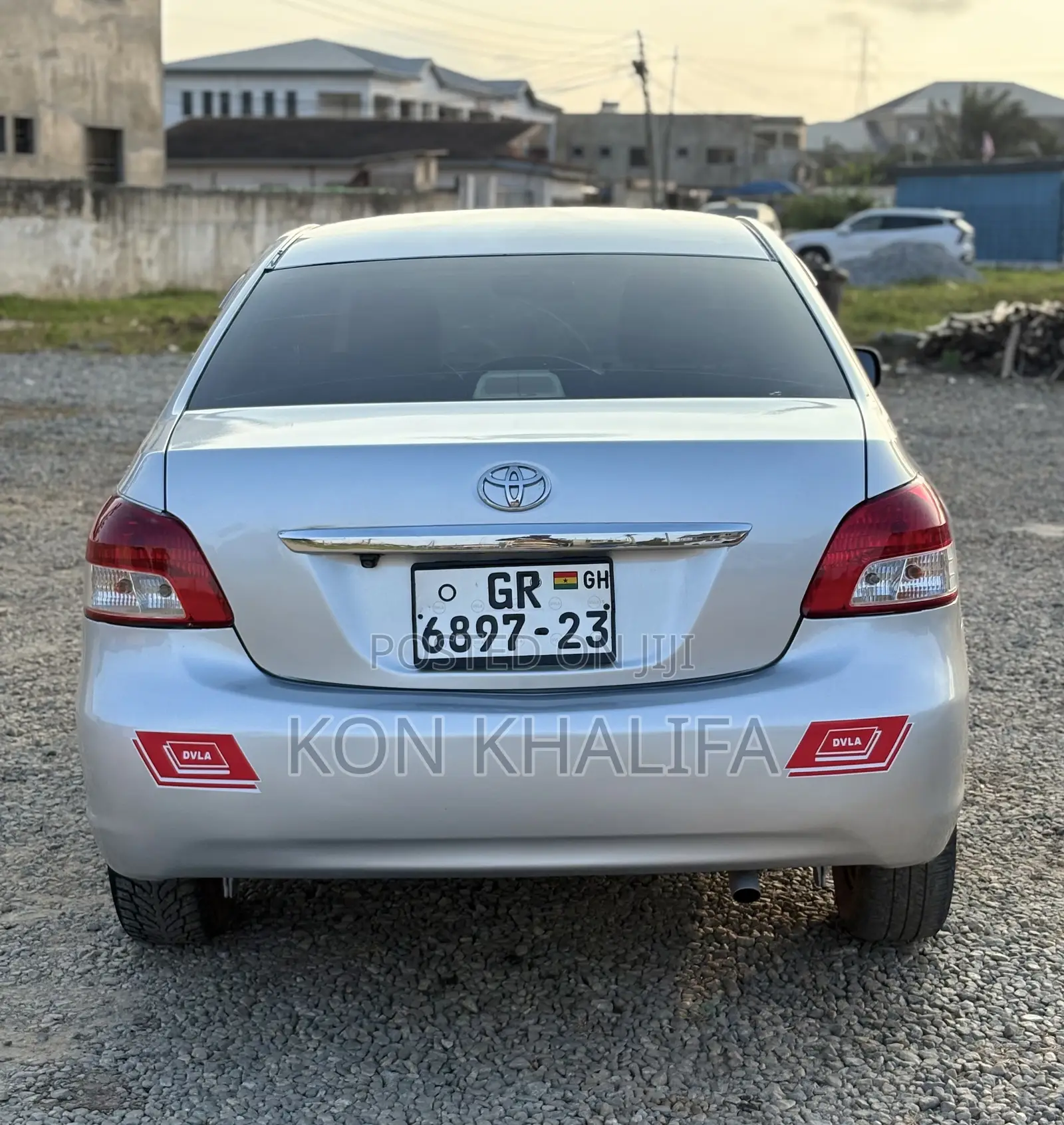 Toyota Belta 2010 Silver
