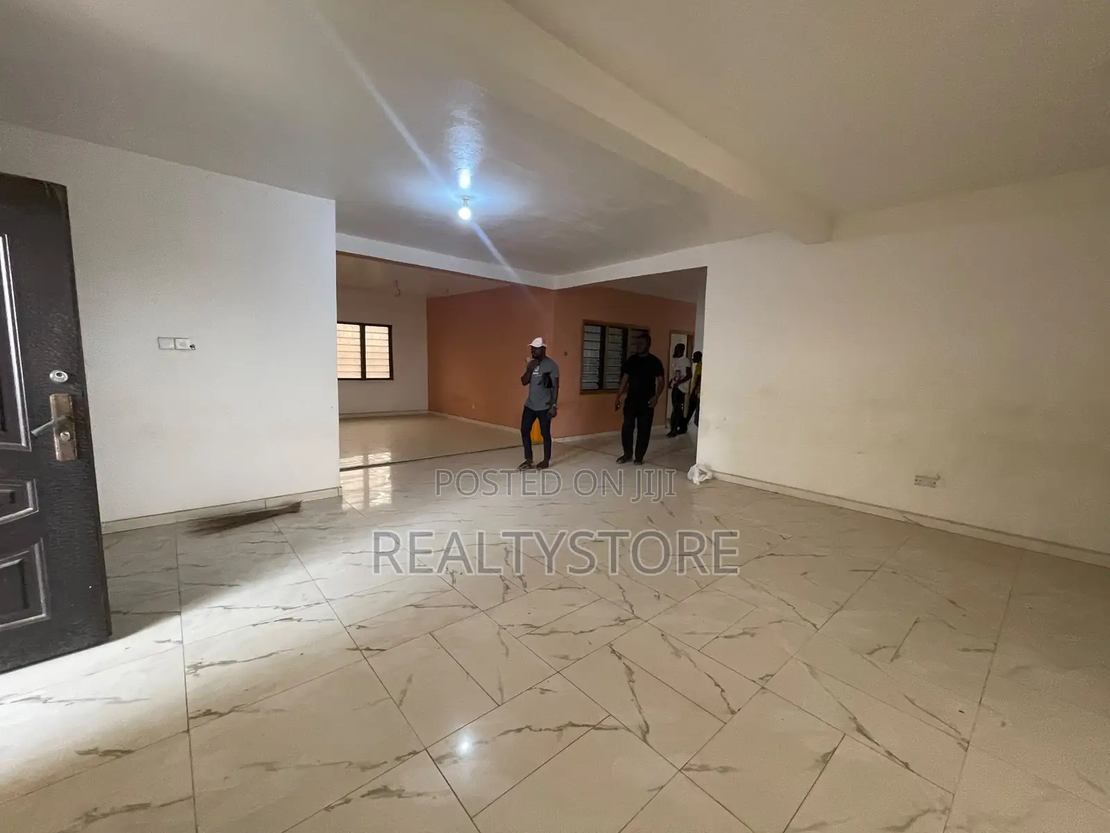 4bdrm Apartment in Oscar Junction, Accra Metropolitan for rent