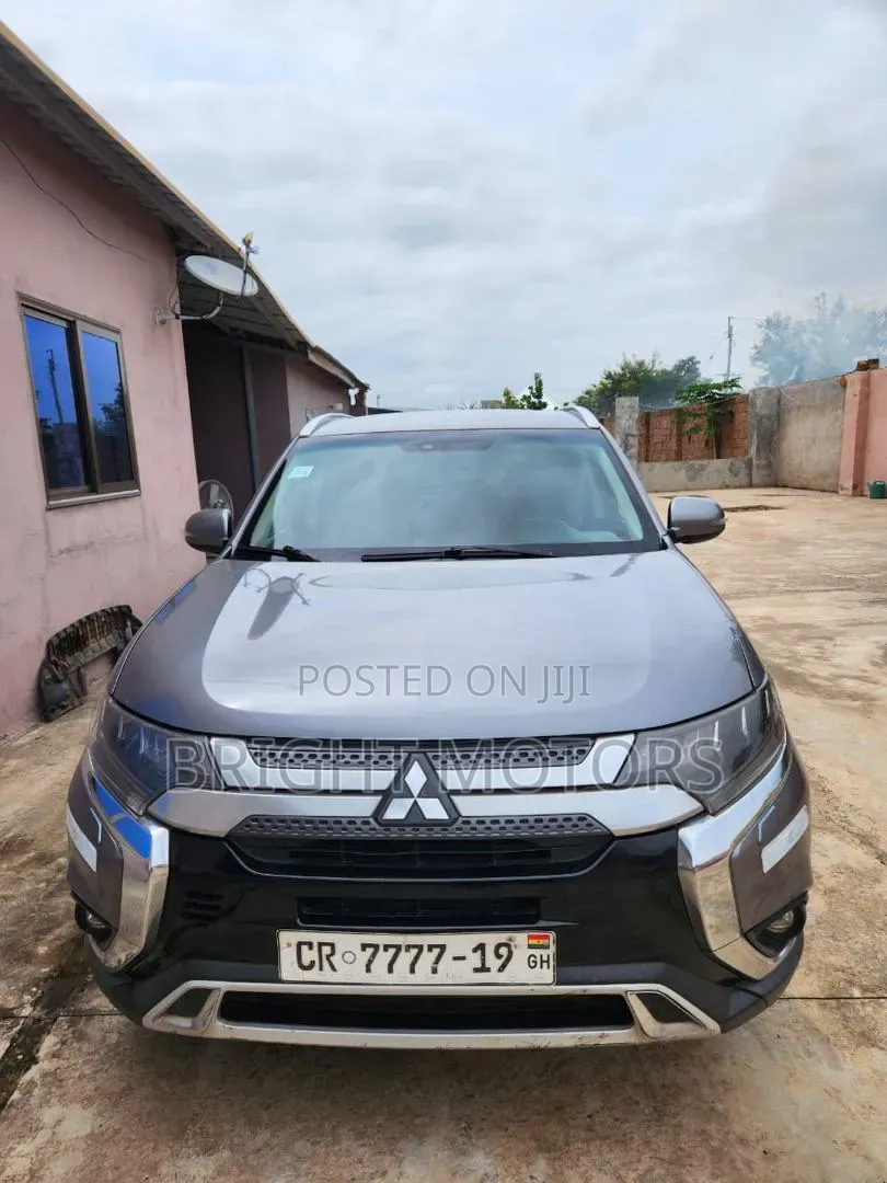 Mitsubishi Outlander LE FWD 2019 Burgundy