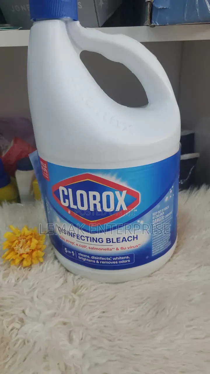 Clorox Disinfecting Bleach.