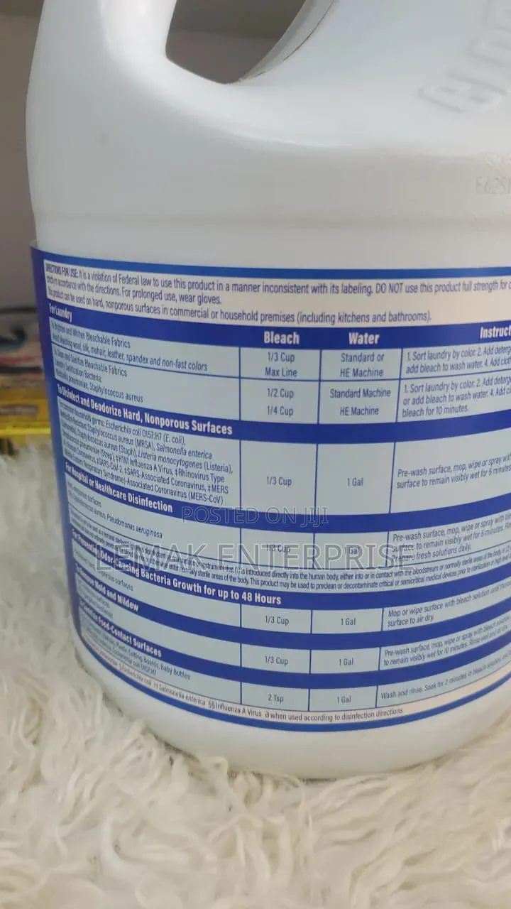 Clorox Disinfecting Bleach.