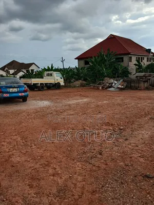 Plot of Land on a Road Good Location