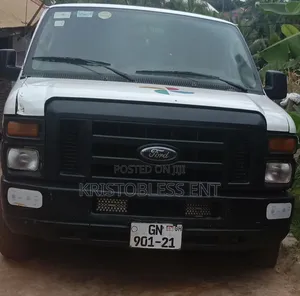 Ford E350 2014 Red