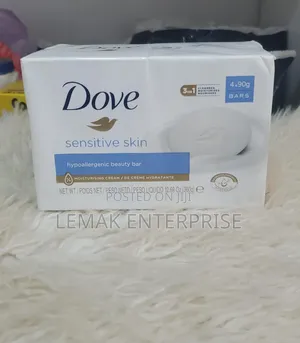 4-Pack of Dove Sensitive Skin Hypoallergenic Beauty Bars (4 X 90g)