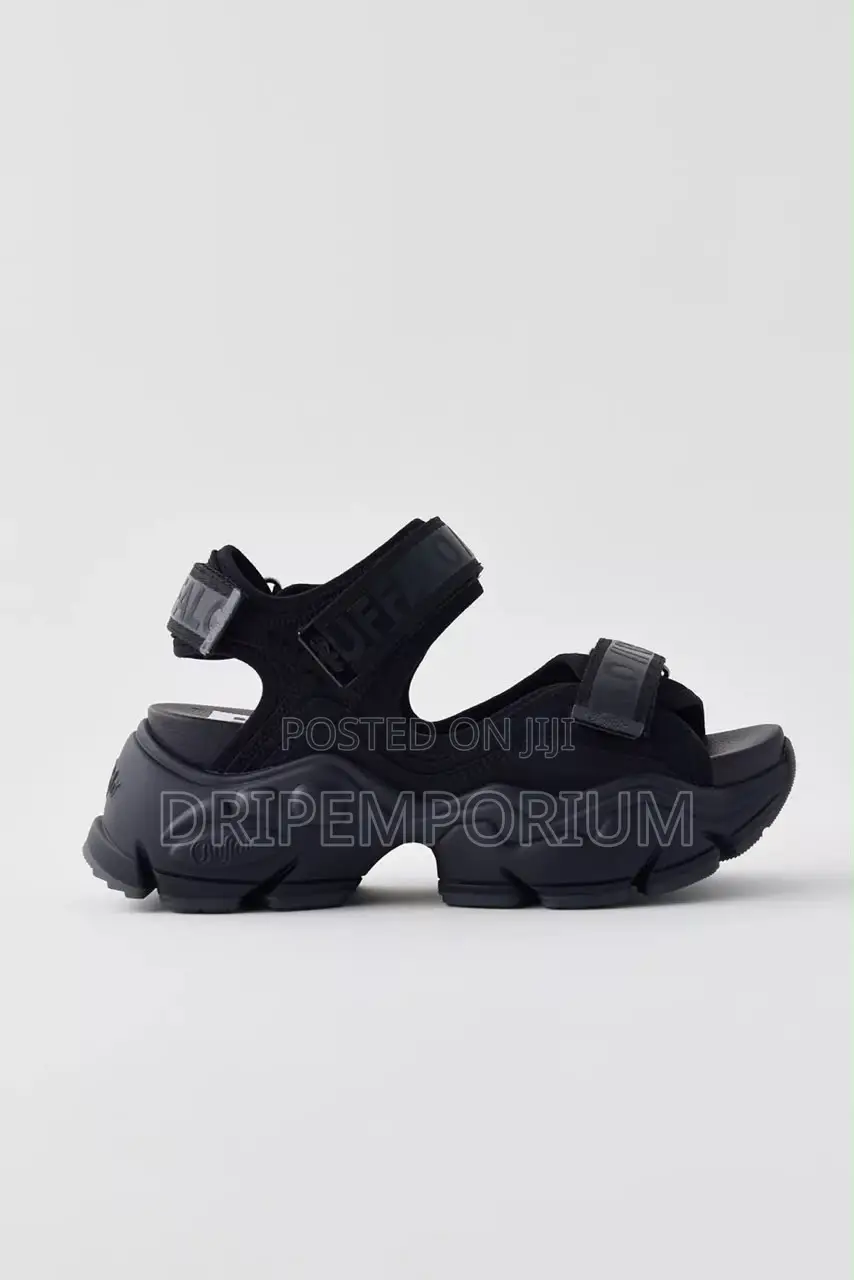 BUFFALO Chunky Sandals