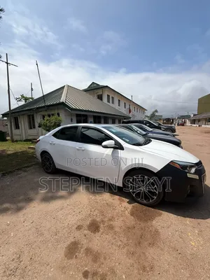Toyota Corolla S 4dr Sedan (1.8L 4cyl CVT) 2016 White