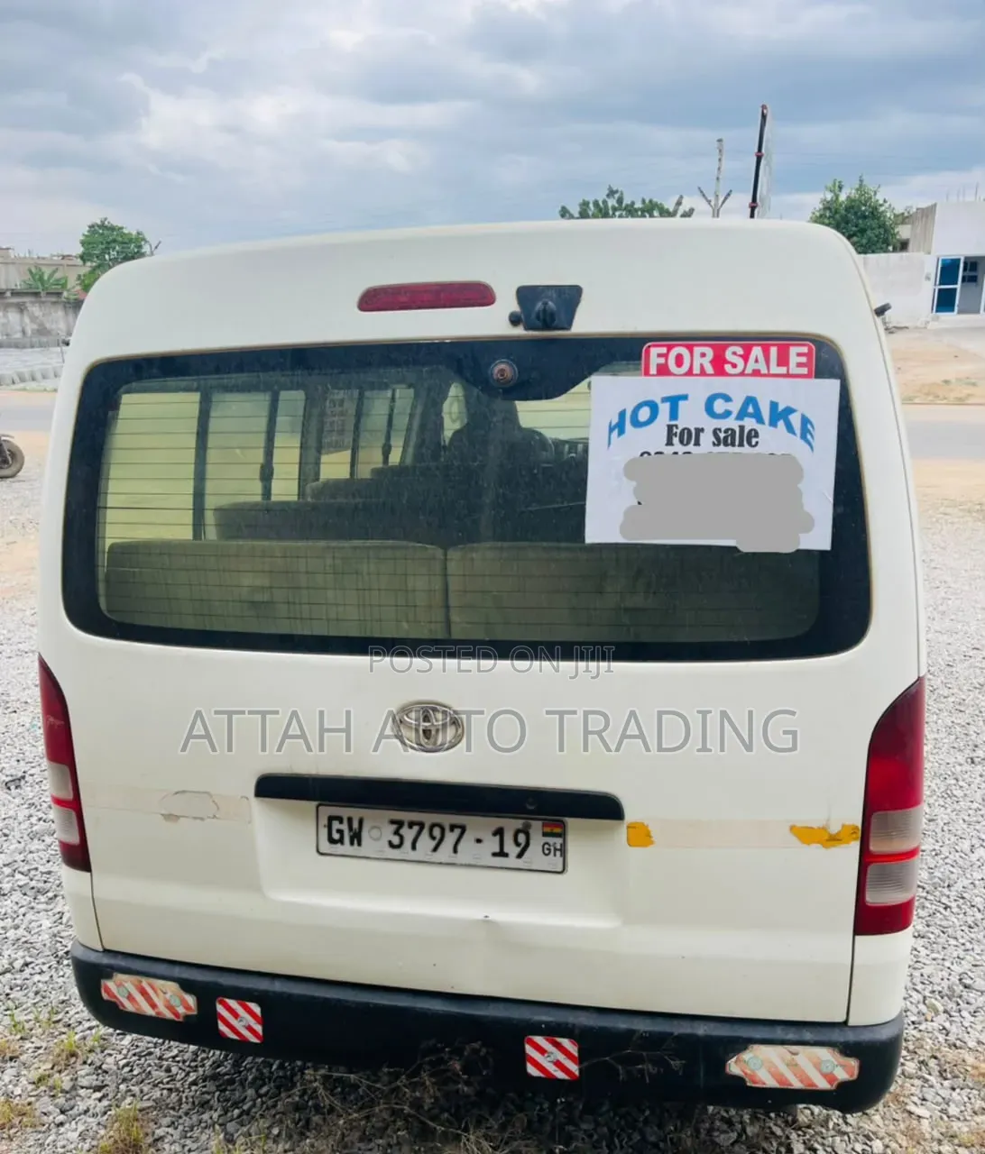 Toyota HiAce 2010 White