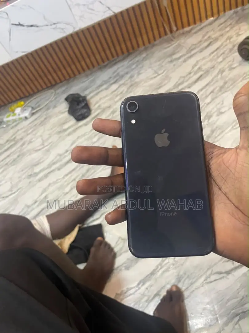 Apple iPhone XR 64 GB Black