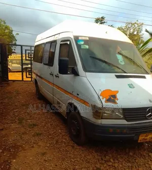 Mercedes-Benz Sprinter 2004 White