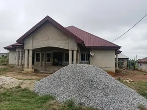 6bdrm House in Middle Man Agency, Ejisu-Juaben Municipal for sale