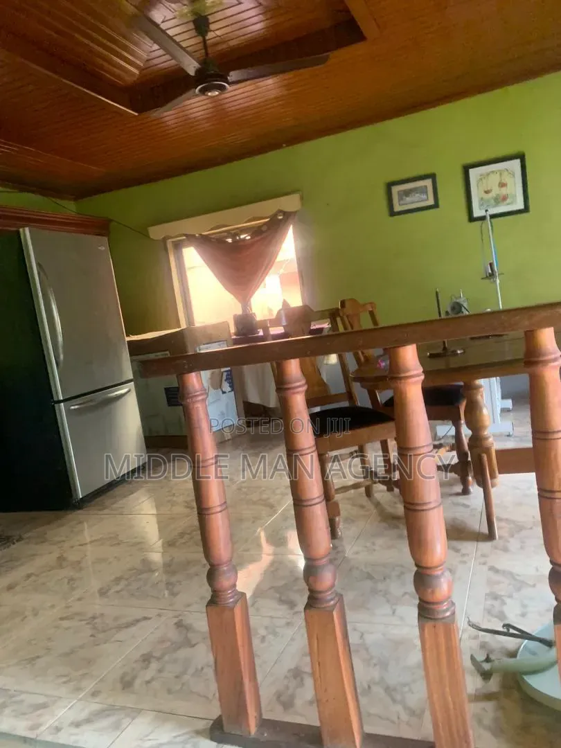 Furnished 6bdrm House in Middle Man Agency, Kumasi Metropolitan