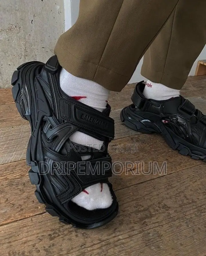 BALENCIAGA Triple S Sandal