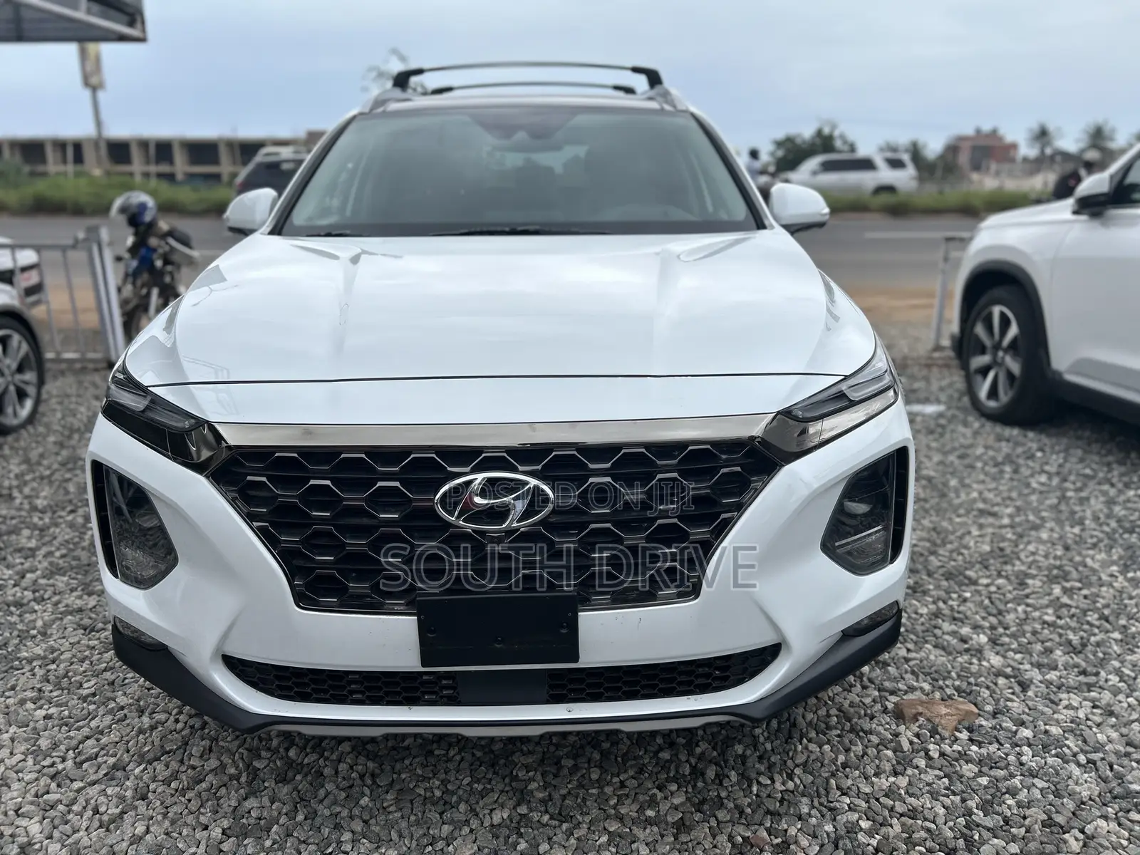 Hyundai Santa Fe 2021 White