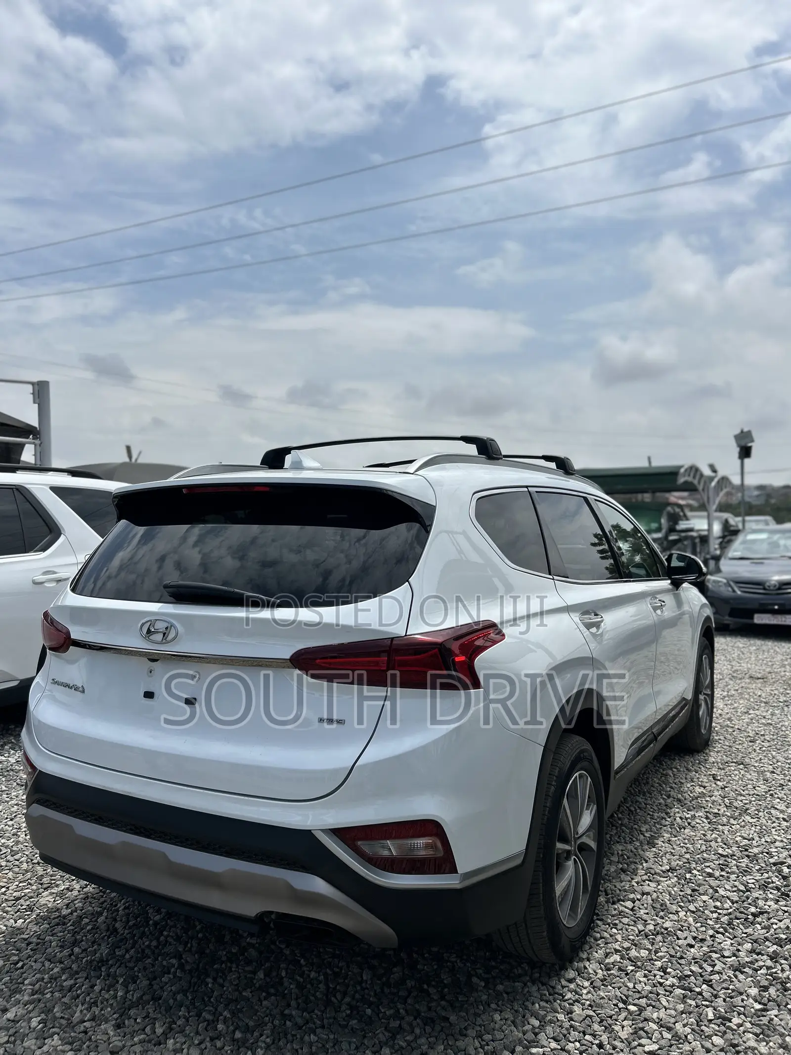 Hyundai Santa Fe 2021 White