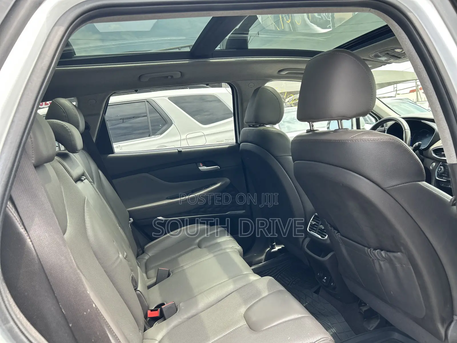 Hyundai Santa Fe 2021 White