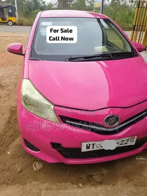 Toyota Vitz 1.3 AWD 5dr 2012 Pink