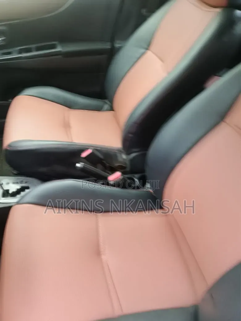 Toyota Vitz 1.3 AWD 5dr 2012 Pink