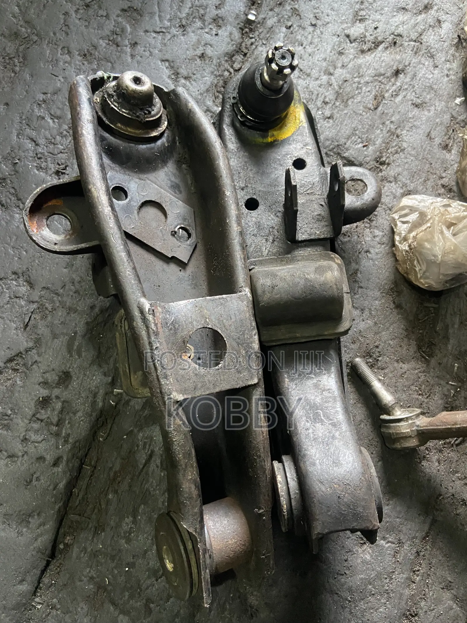 Hyundai Grace / H100 Lower Arm / Control Arm 1998-2018 - Korea Used