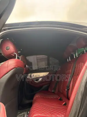 Mercedes-Benz C300 2018 Black