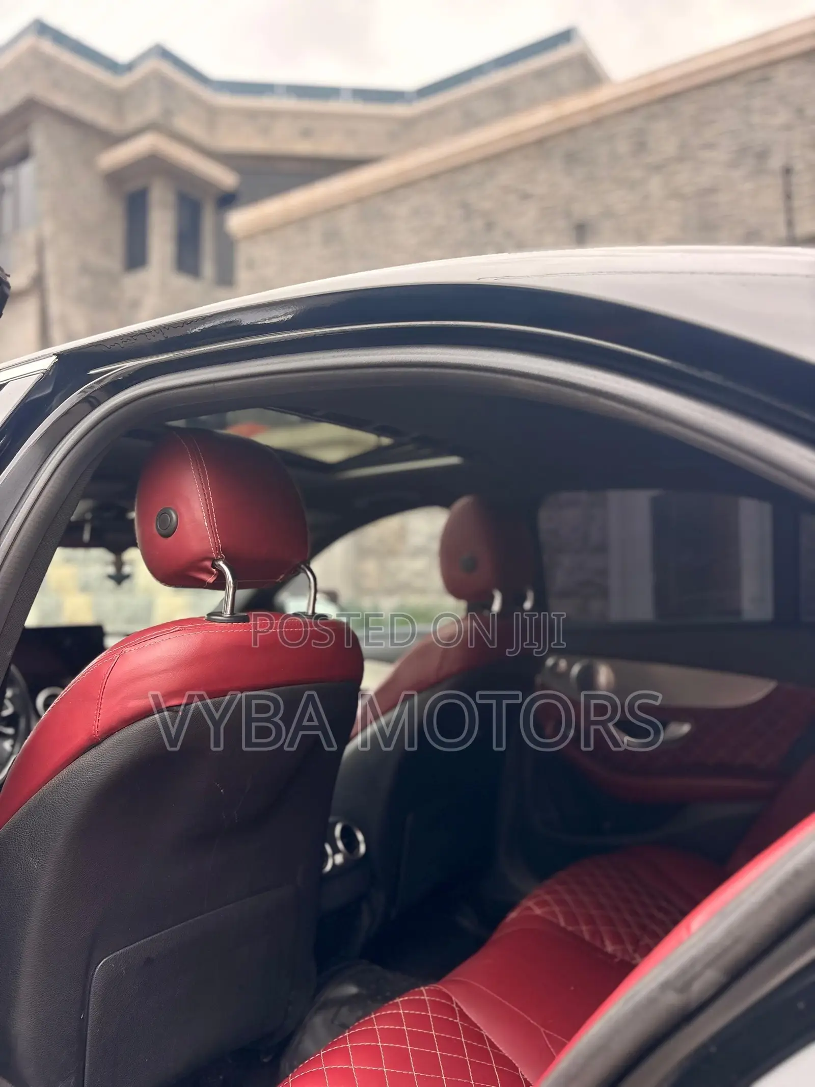 Mercedes-Benz C300 2018 Black