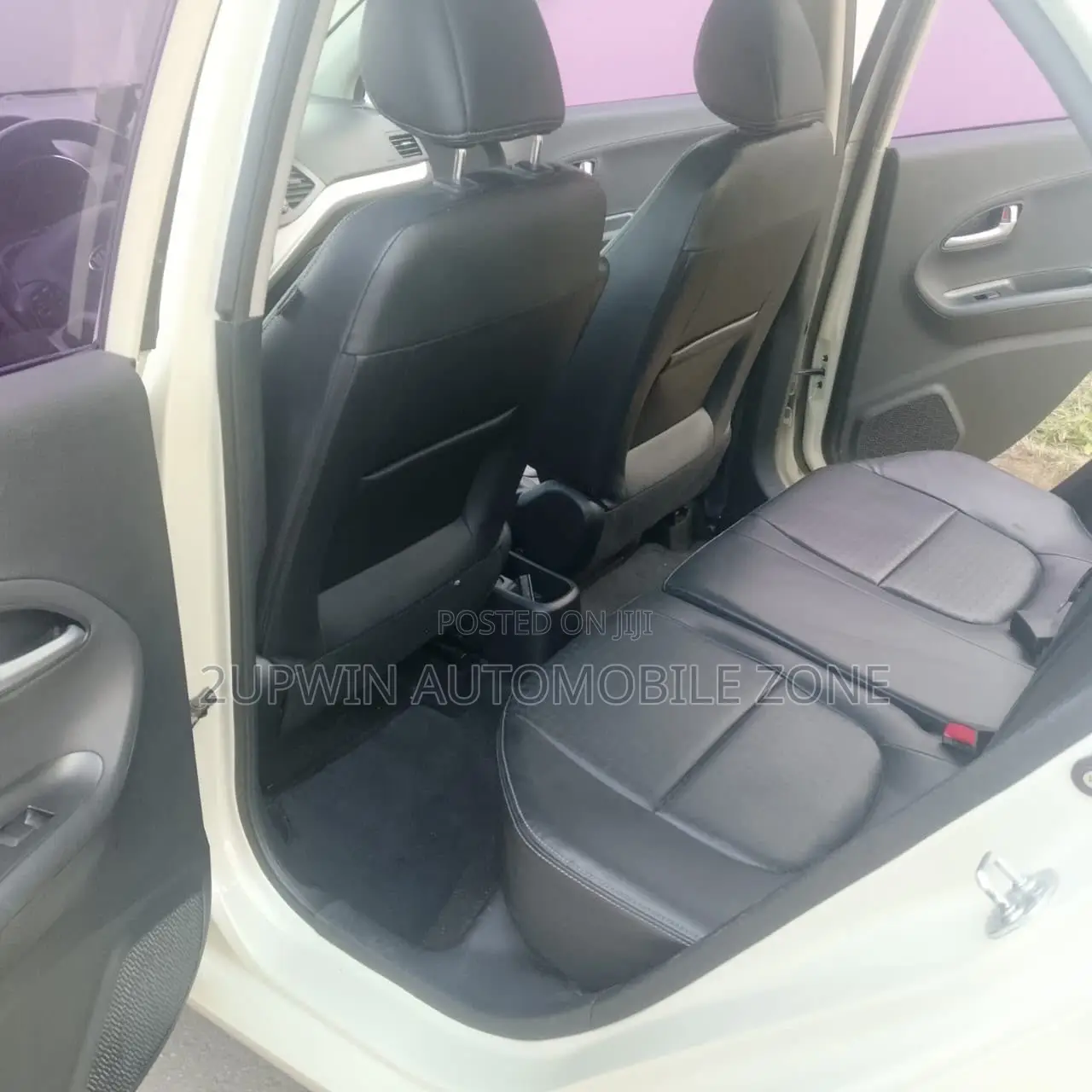 Toyota Vitz 2016