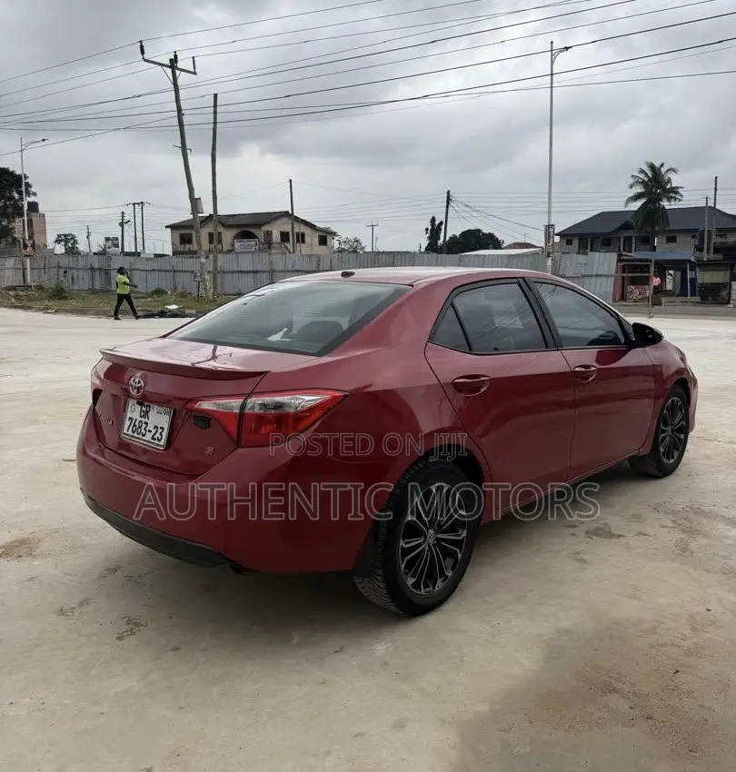 Toyota Corolla SE Special Edition 4dr Sedan (1.8L 4cyl CVT) 2017 Red