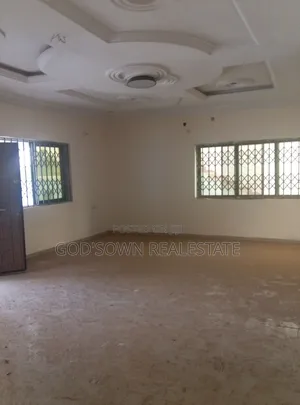 3bdrm Apartment in Obom Road, Kasoa for rent