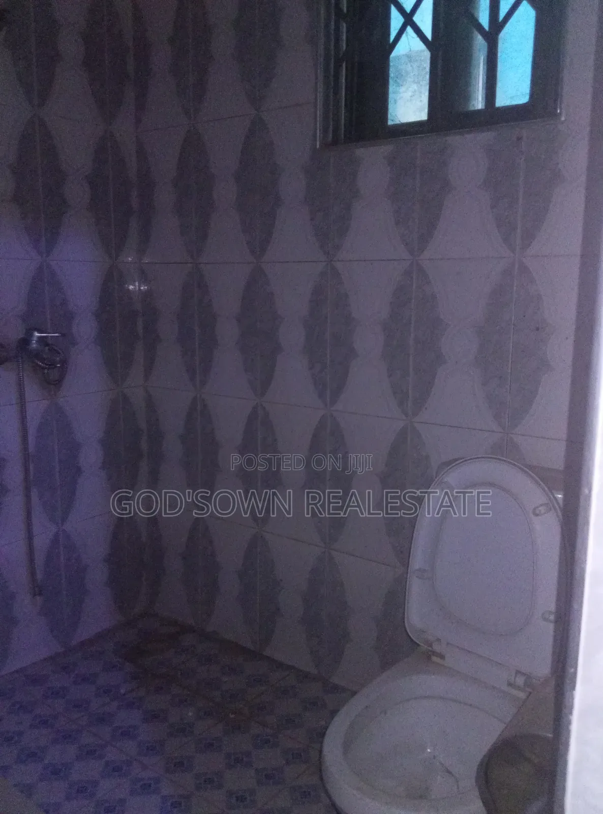 3bdrm Apartment in Obom Road, Kasoa for rent