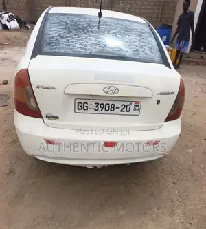 Hyundai Accent 2009 White