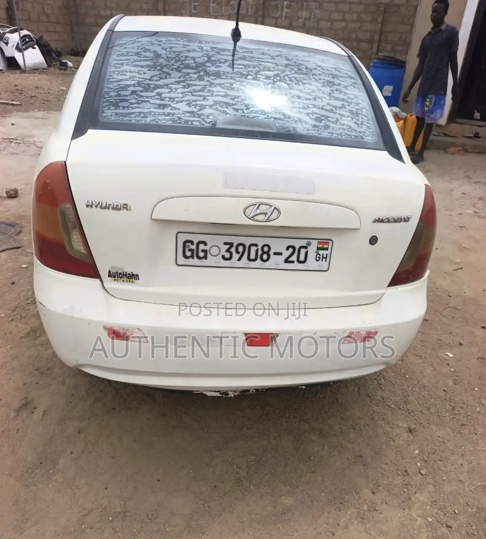 Hyundai Accent 2009 White