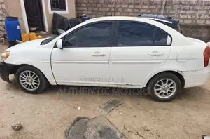 Hyundai Accent 2009 White