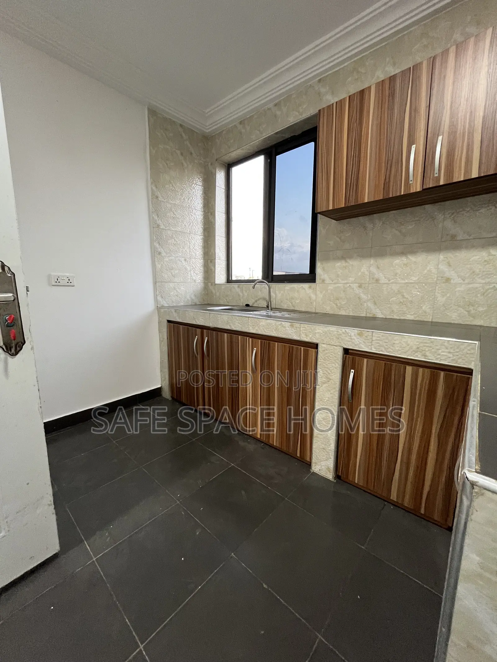 1bdrm Apartment in Tseaddo for rent