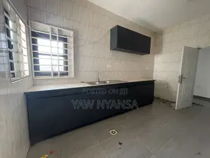 3 Bedroom for Rent at Ashomang Estate