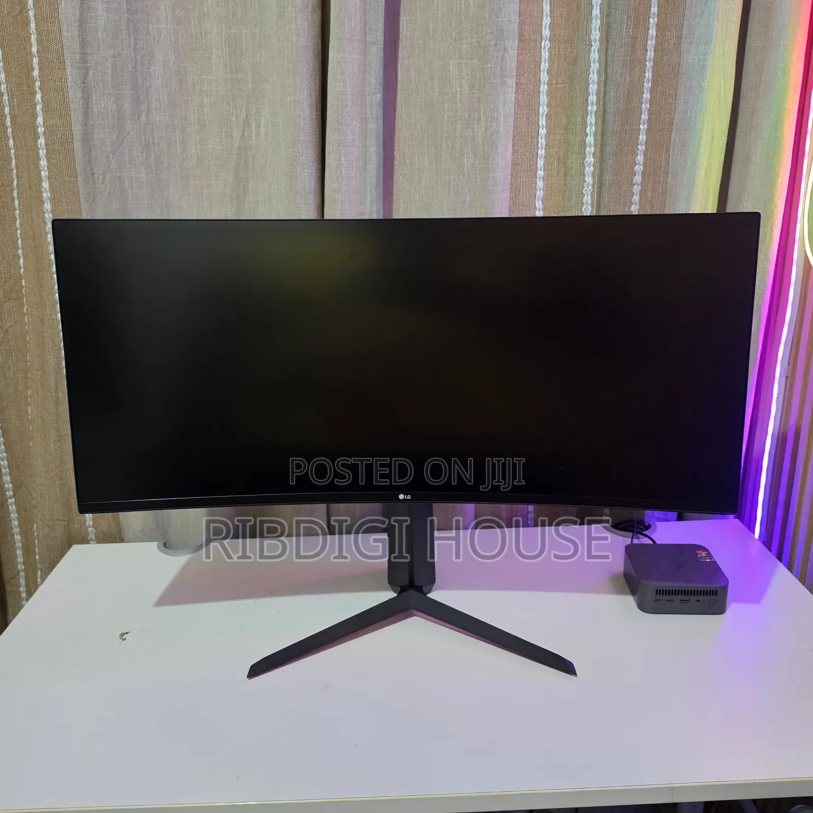 LG 34” UltraGear Curved Gaming Monitor