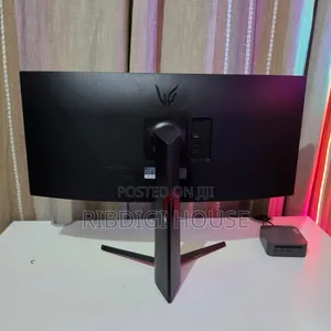 LG 34” UltraGear Curved Gaming Monitor
