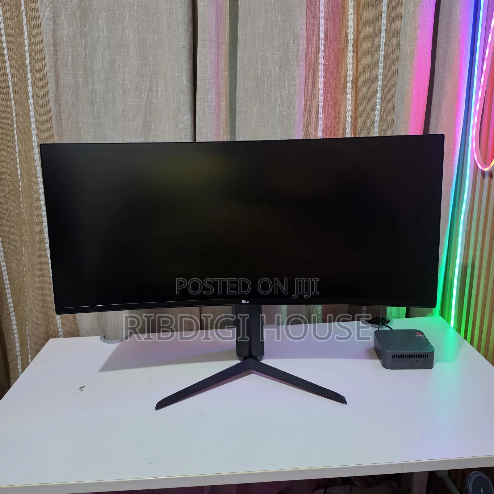 LG 34” UltraGear Curved Gaming Monitor