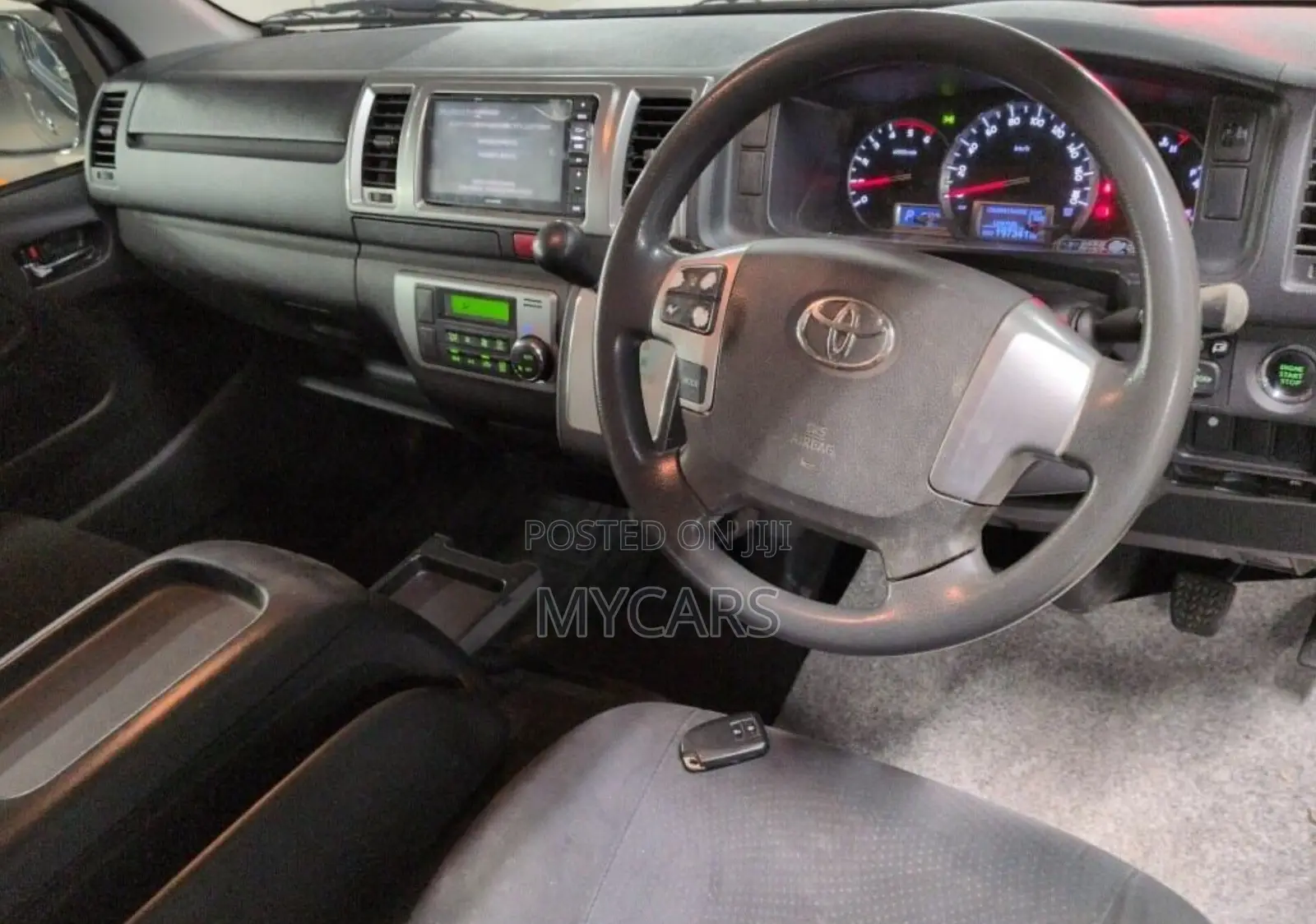 Toyota HiAce 2014 Black