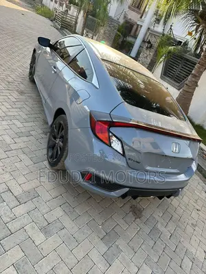 Honda Civic Sport Coupe 2019 Gray