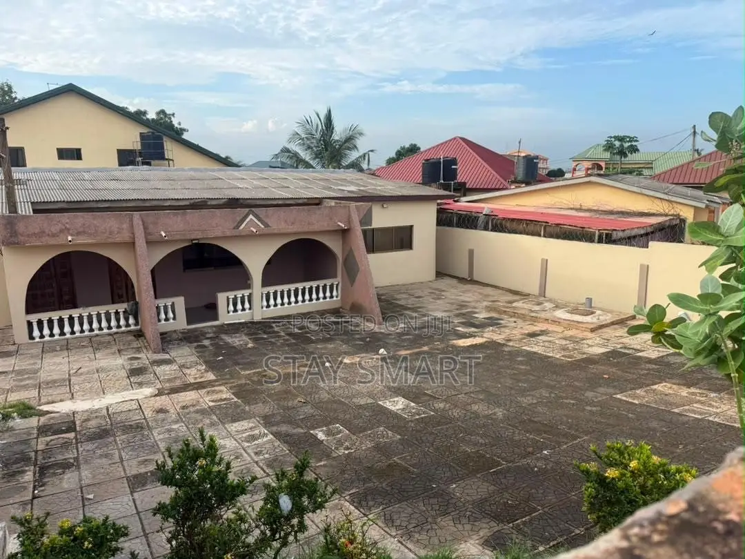 6bdrm House in Last Stop for sale