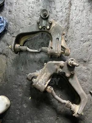 Toyota Comota Upper Arm /Upper Control Arm