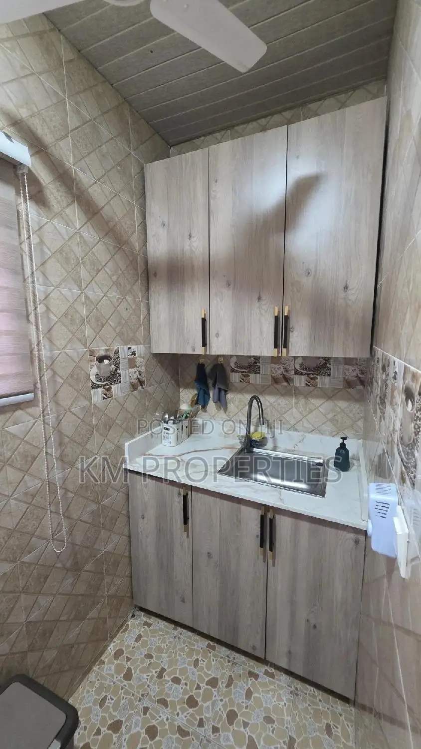 Furnished 1bdrm Apartment in Lake-Side, for rent