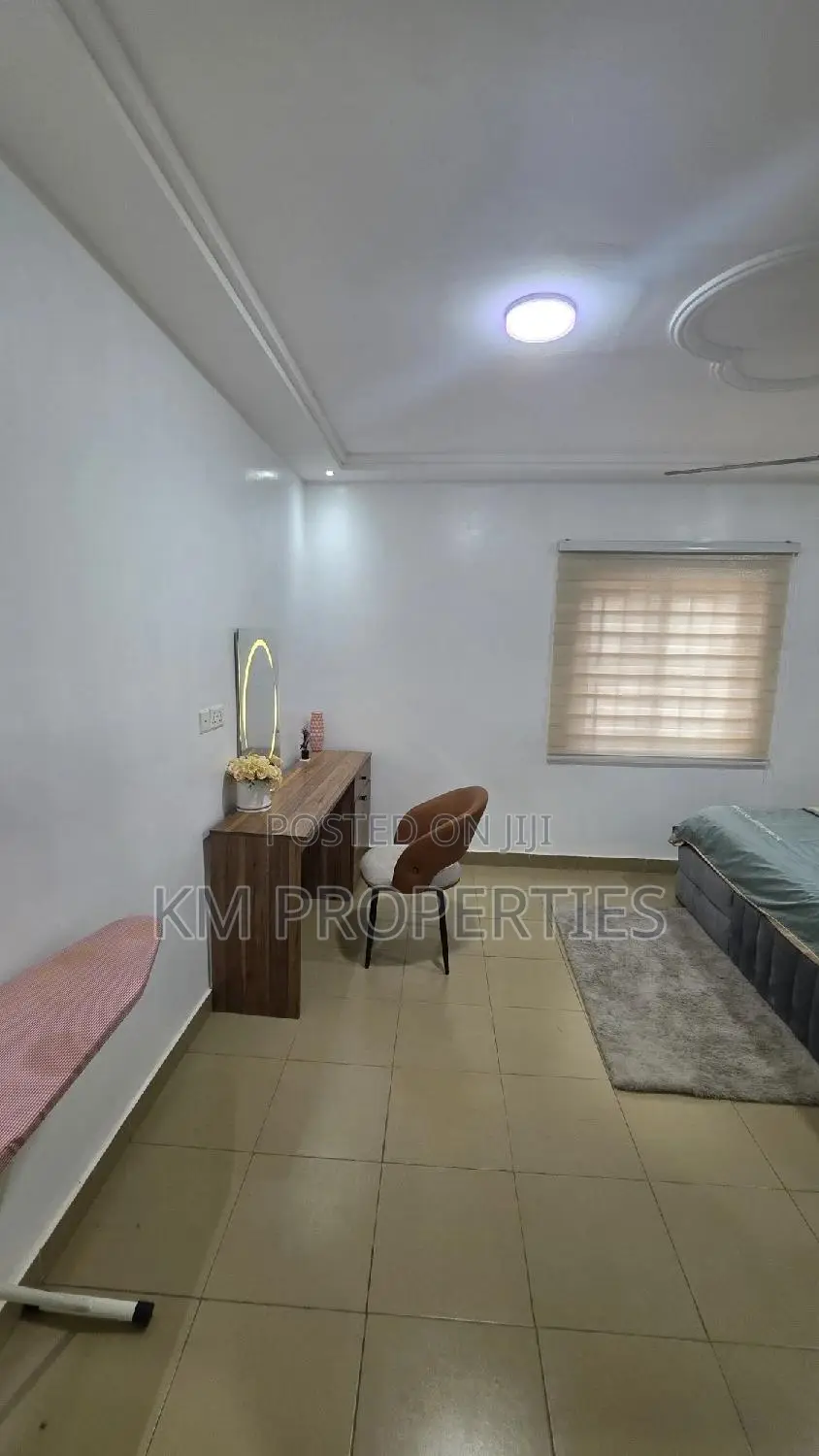 Furnished 1bdrm Apartment in Lake-Side, for rent