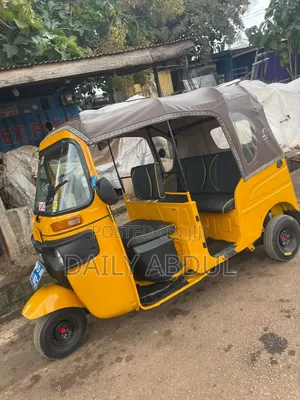 Bajaj RE 2024 Yellow