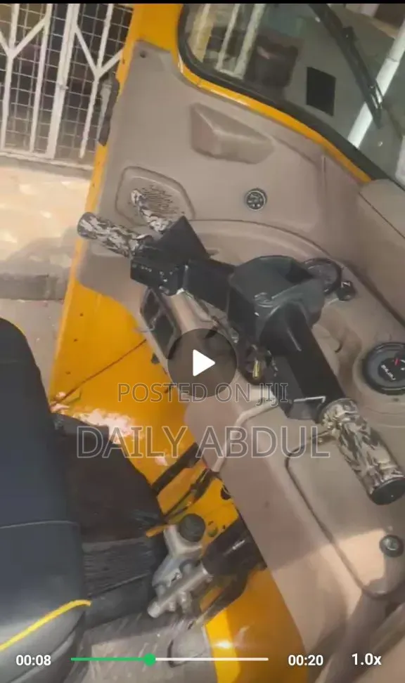 Bajaj RE 2024 Yellow