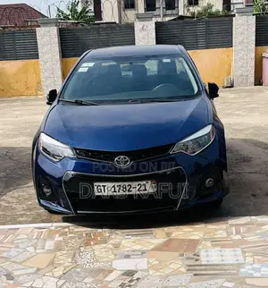 Toyota Corolla S 4dr Sedan (1.8L 4cyl CVT) 2015 Blue
