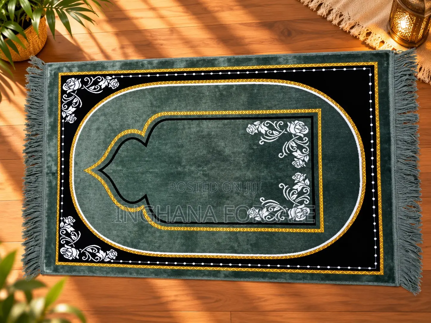 Prayer Mat, Rug, Praying Carpet. Turkish Sajada