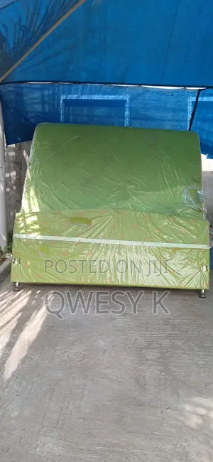 Used Queen Size Bed