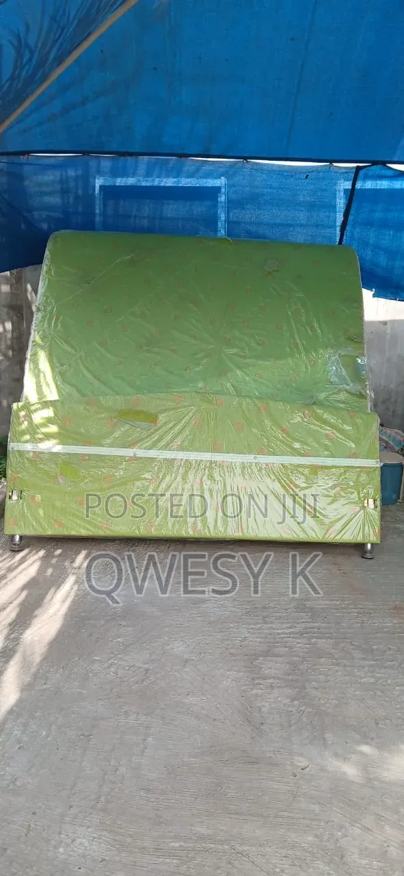 Used Queen Size Bed