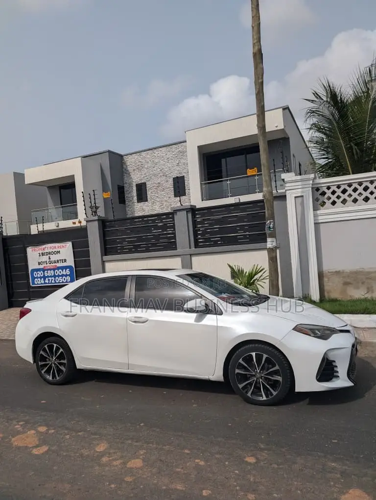 Toyota Corolla SE Special Edition 4dr Sedan (1.8L 4cyl CVT) 2017 Pearl